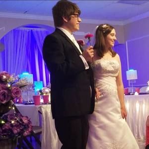 Meet your Posher, Jewel